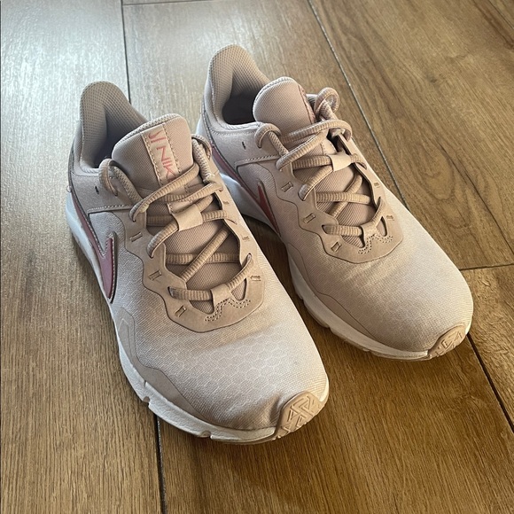 Nike Women's Blush Pink Sneakers - Picture 3 of 6